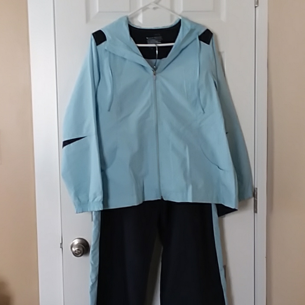 Athletic outfit